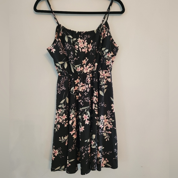 Sason Black Floral Mini Dress with Spaghetti Straps.  Size SP.  Tie front. - Picture 4 of 4